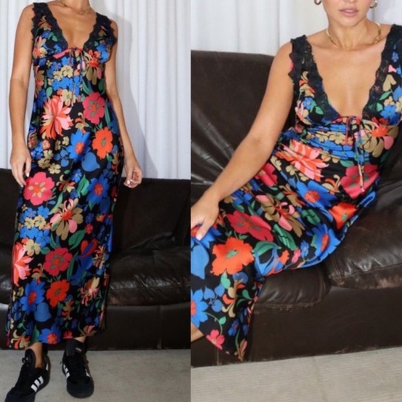 LINGERIE INSPIRED DRESS BLACK FLORAL PRINT WITH BLACK LACE DETAILS LINED SIZE S - Picture 2 of 13